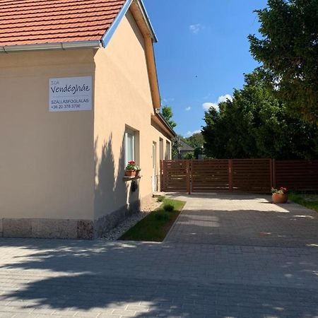Ica Vendégház Sutto Extérieur photo
