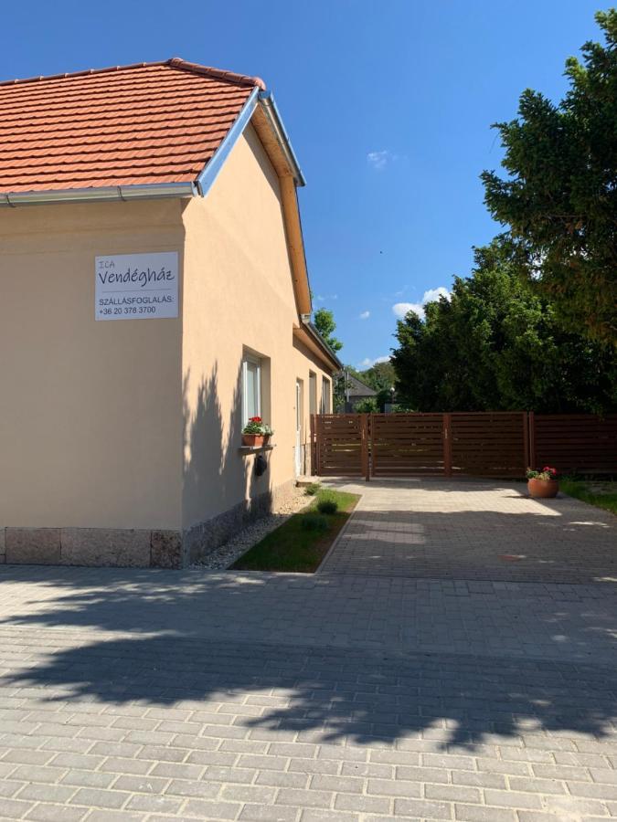 Ica Vendégház Sutto Extérieur photo